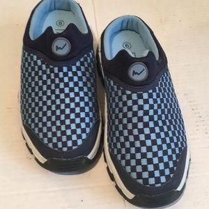 NWOT Max Plus Sneakers for women